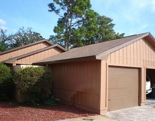 5th image of 320 Pinesong Dr