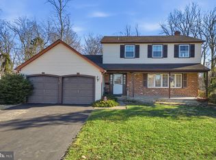 824 Upton Way, Somerdale, NJ 08083