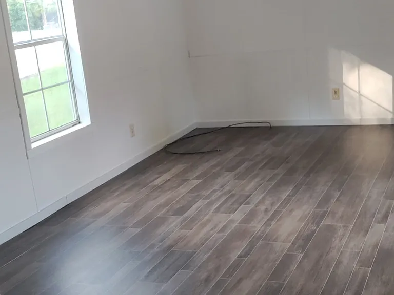 1261 Stoneybrook Dr — Photo 13