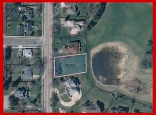 930 S Main St, Lake Mills, WI 53551
