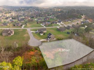 141 Tristan Ct, Lenoir City, TN 37771