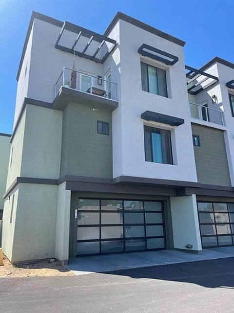 2+ garage with plenty of storage cabinets