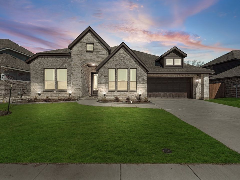 1st image of 129 Rosewood Dr