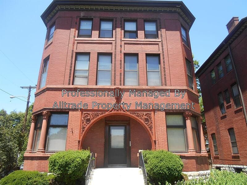 1st image of 531 W Ormsby Ave APT 1