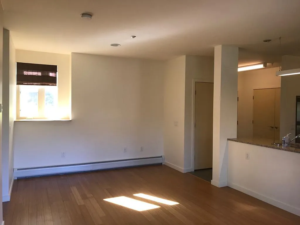 4 Gile Dr — Photo 4