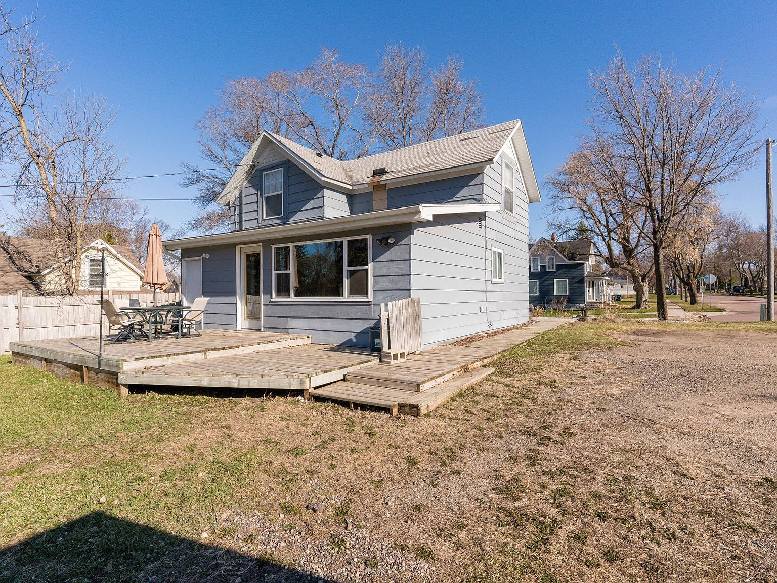 203 W Channing Ave Fergus Falls Mn 56537 Zillow