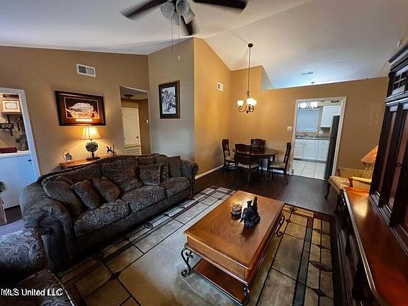 3rd image of 3 Quail Creek Dr