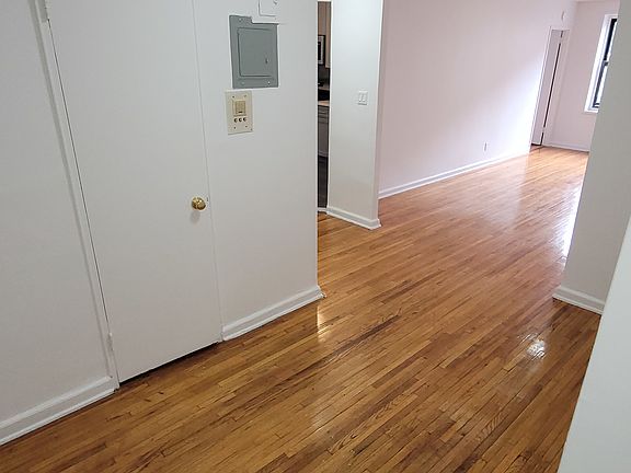 4th image of 150 W End Ave #D1