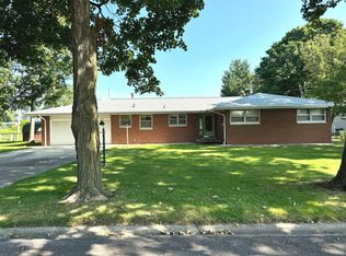 2302 Slayback St, Urbana, IL 61802