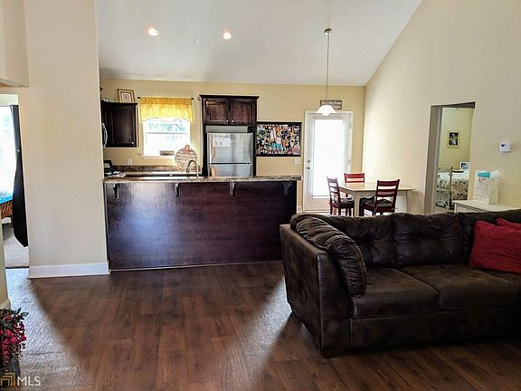 2nd image of 158 Stillwater Dr