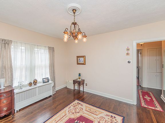 3rd image of 15912 Lake Ave #2
