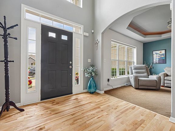 2nd image of 261 Ridgeway Path