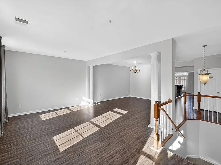 8011 Forest Ridge Dr — Photo 14