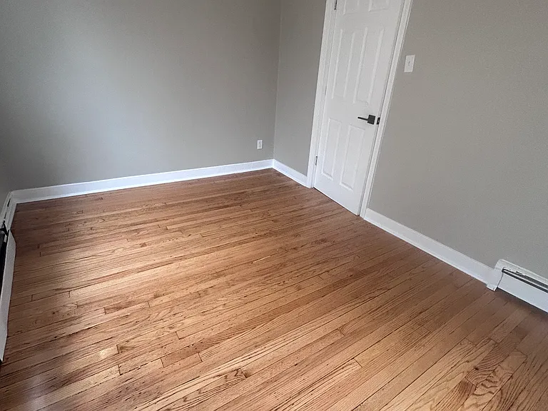 4208 Wabash Ave #2F — Photo 9
