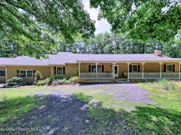 38 Walnut Drive, Round Top, NY 12473