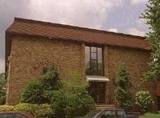 45 Hussa St APT 23, Linden, NJ 07036