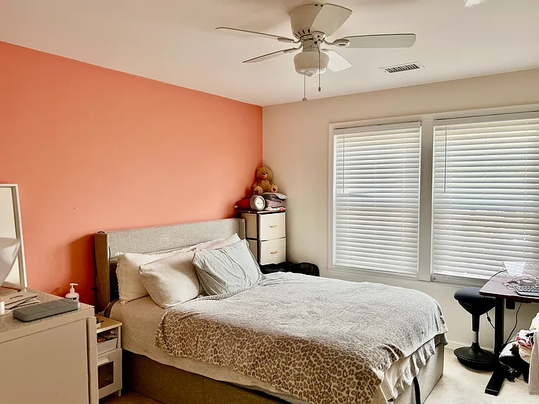 12936 Grays Pointe Rd #B — Photo 4