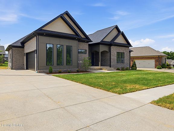 2nd image of 3212 Grand Lakes Dr