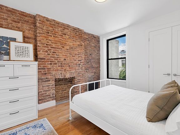 5th image of 441 1st St APT 3R