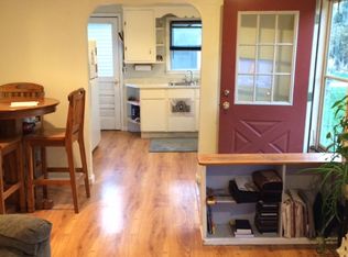 8527 2nd St, Pinckney, MI 48169