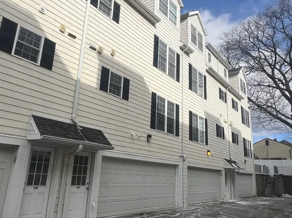 42 Stuart Avenue APT B4, Norwalk, CT 06850