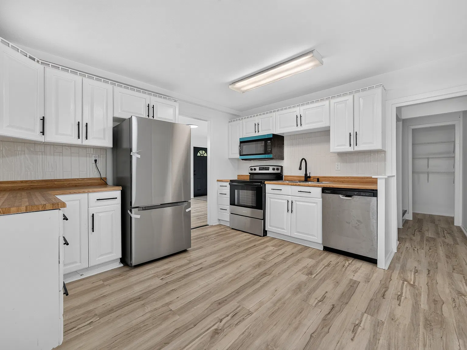 4 bed, 1312 sqft, $1,600 — Photo 4