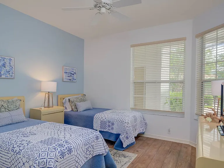 8223 Parkstone Pl #102 — Photo 22
