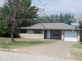 1314 Galloway Dr, Olney, TX 76374