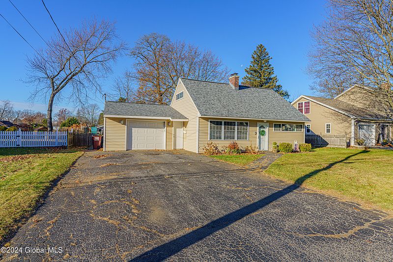 3rd image of 935 Obrien Avenue