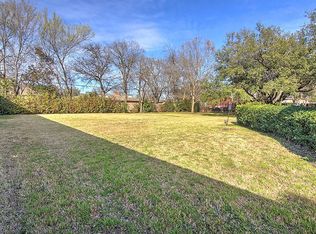 3135 Spur Trl, Farmers Branch, TX 75234