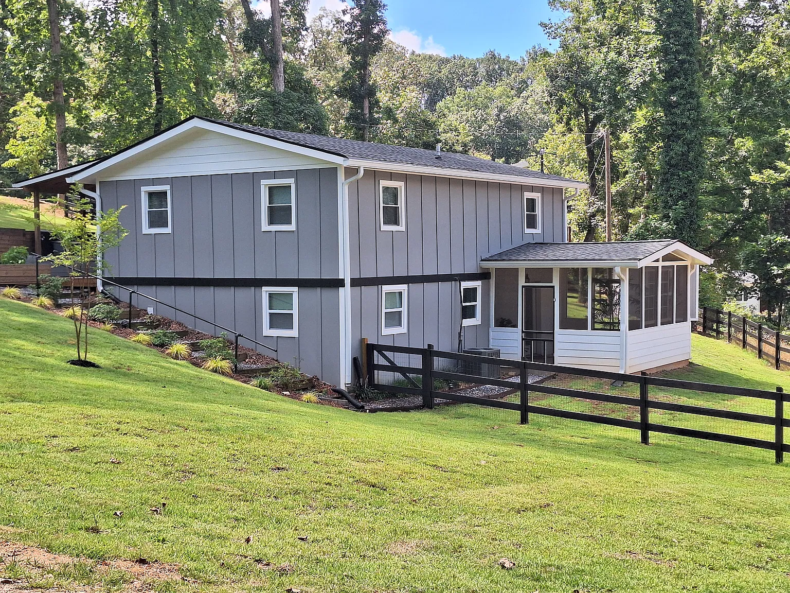 4 bed, 3000 sqft, $5,500 — Photo 2
