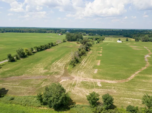 N7414 8th Ave, New Lisbon, WI 53950