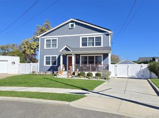 3067 Xavier Ct, Oceanside, NY 11572