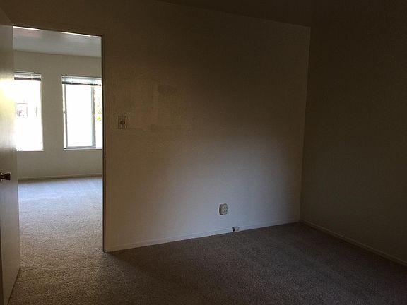 2nd image of 870 Grove St