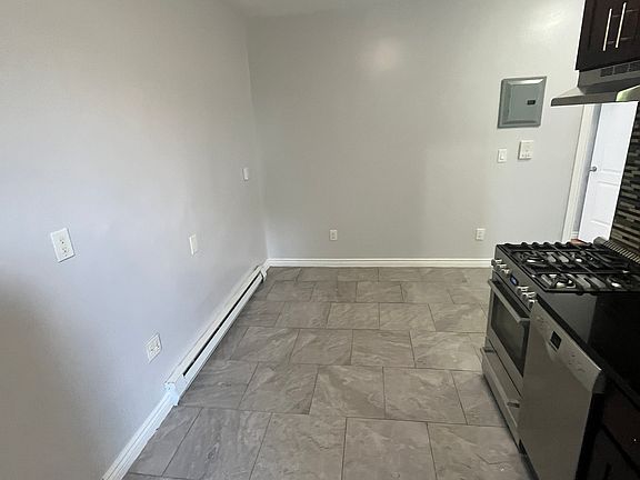 3rd image of 204 Utica Ave #1L