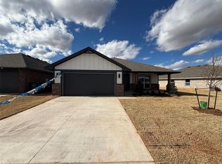 18221 Austin Ct, Edmond, OK 73012