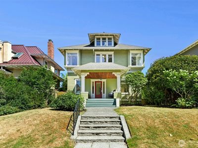 712 17th Avenue E, Seattle, WA, 98112