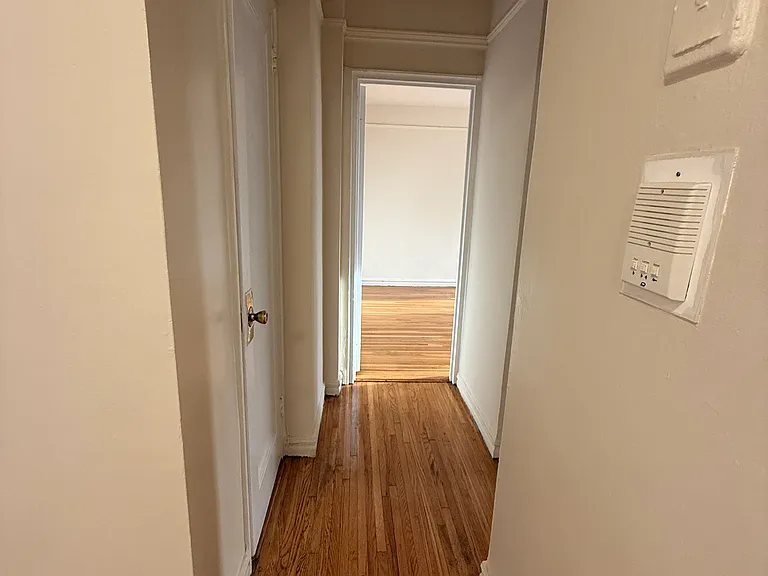 120 Kenilworth Pl #1 — Photo 4