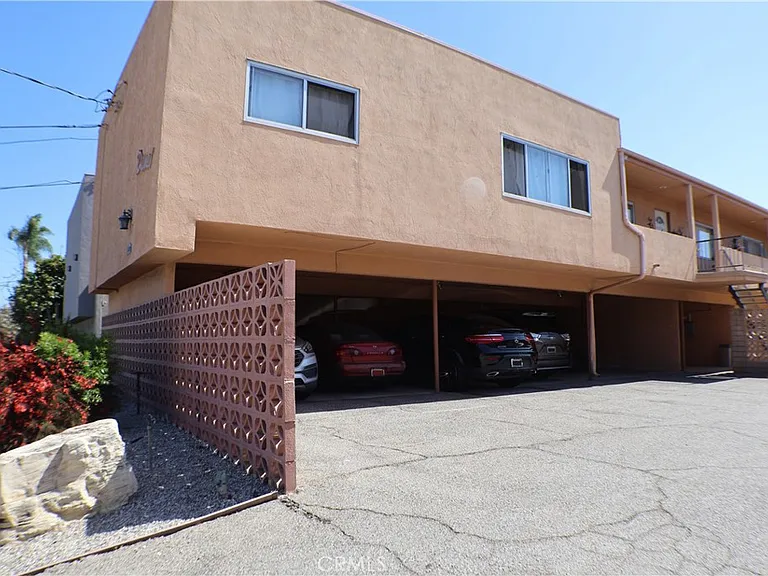21030 Reynolds Dr #4 — Photo 18