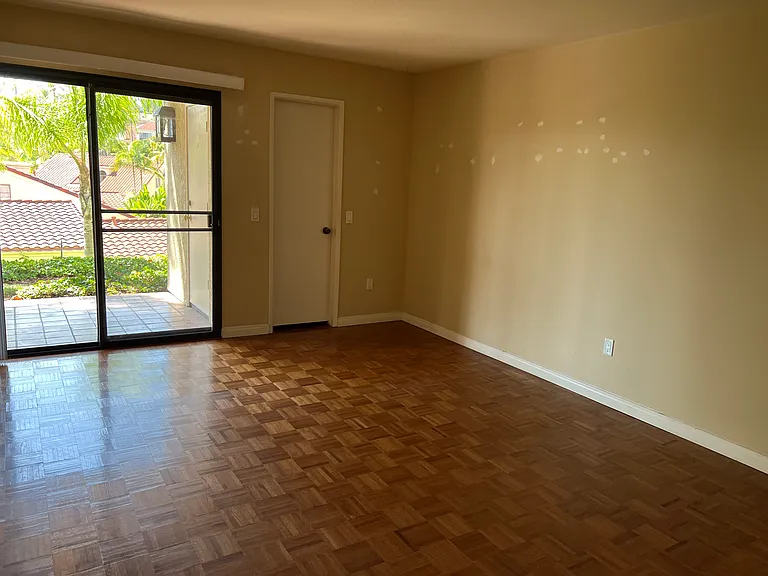 7309 Paseo Verde — Photo 12