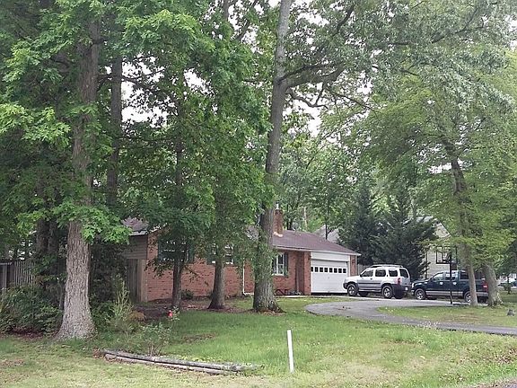3rd image of 36050 Army Navy Dr