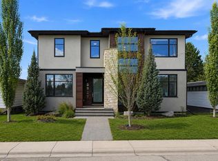 5927 E 34th St SW, Calgary, AB T3E5L7