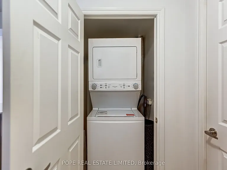 763 Bay St #713 — Photo 15
