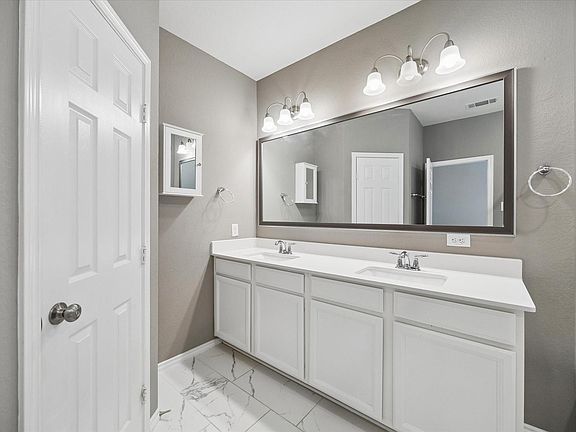 5th image of 8612 Cedardale Park Dr