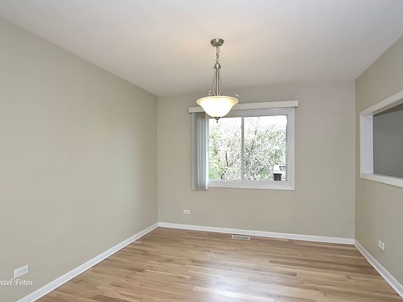 5th image of 1698 Berkshire St