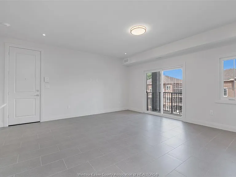 233 Watson Ave #306 — Photo 6
