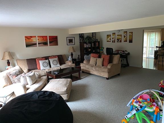 4th image of 70 Cliffside Dr Unit C
