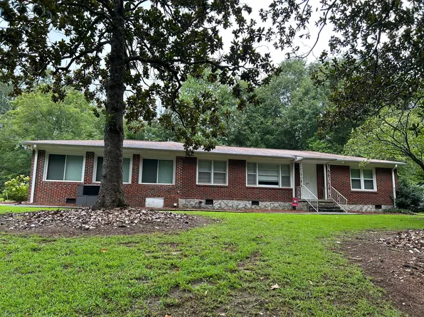 305 Oak Ave, Carrollton, GA 30117
