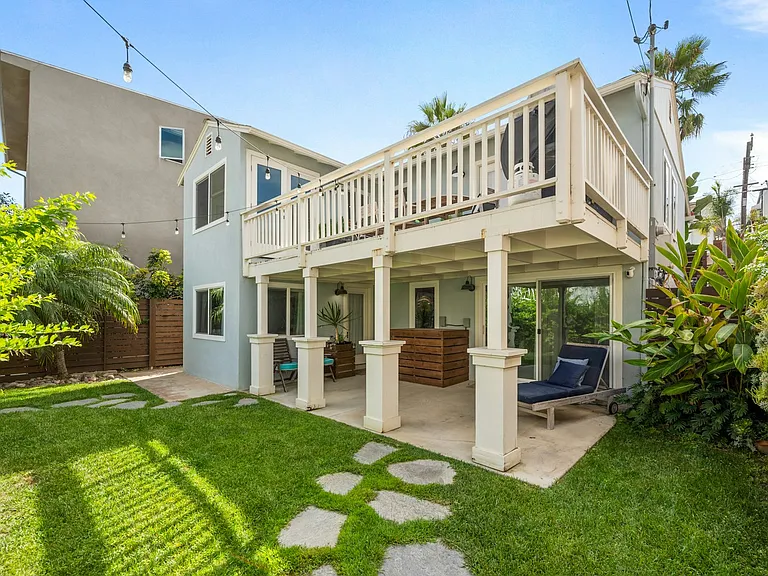 305 Neptune Ave — Photo 46