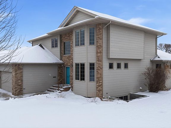 4th image of 2518 Parkview Dr S